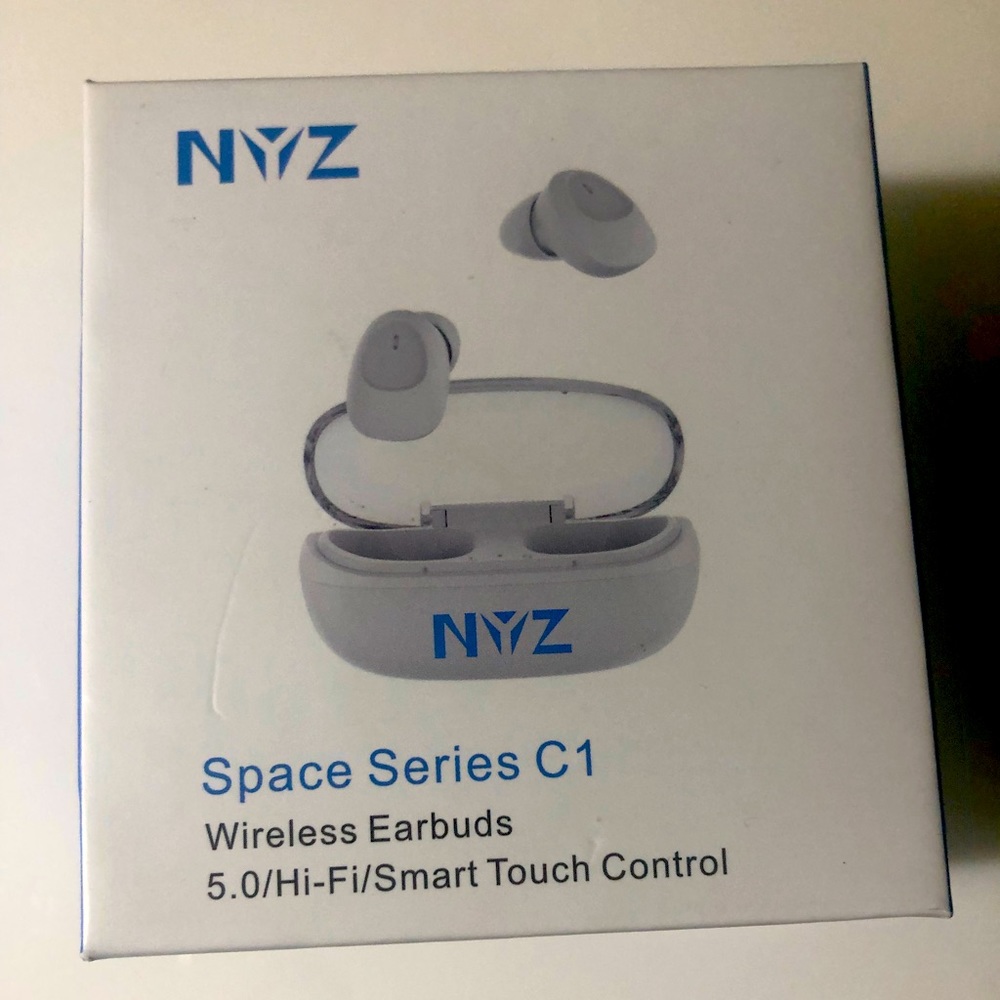 Brand new nice earbuds